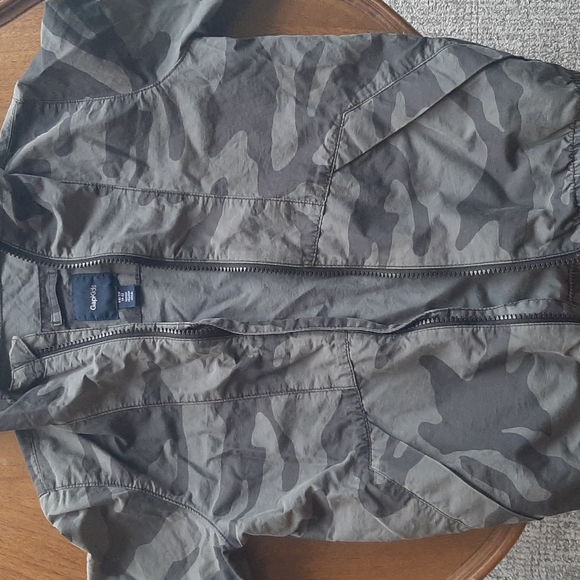 Gap Kids Camouflage Windbreaker - Picture 2 of 3